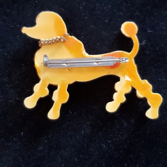 Vintage Bakelite Brooch - Picture 2 of 2